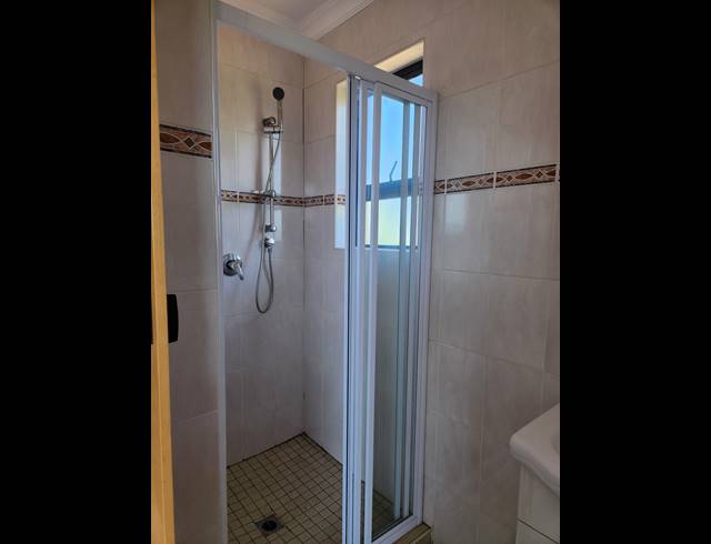 6 BEDROOM HOUSE FOR SALE IN BIRDWOOD ESTATE